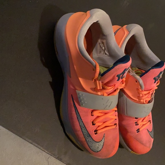 KD7 Sz 10 - Picture 2 of 4